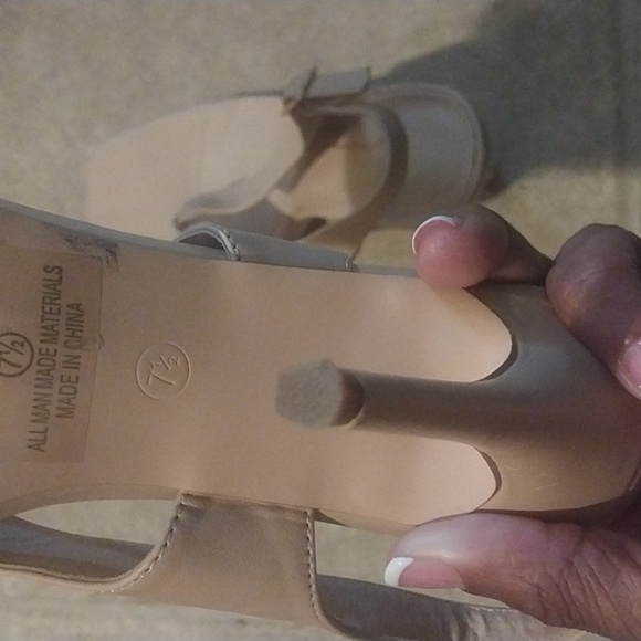 Olivia Ferragamo Between Toe Nude Heels Size 7 1/2 - Picture 6 of 9